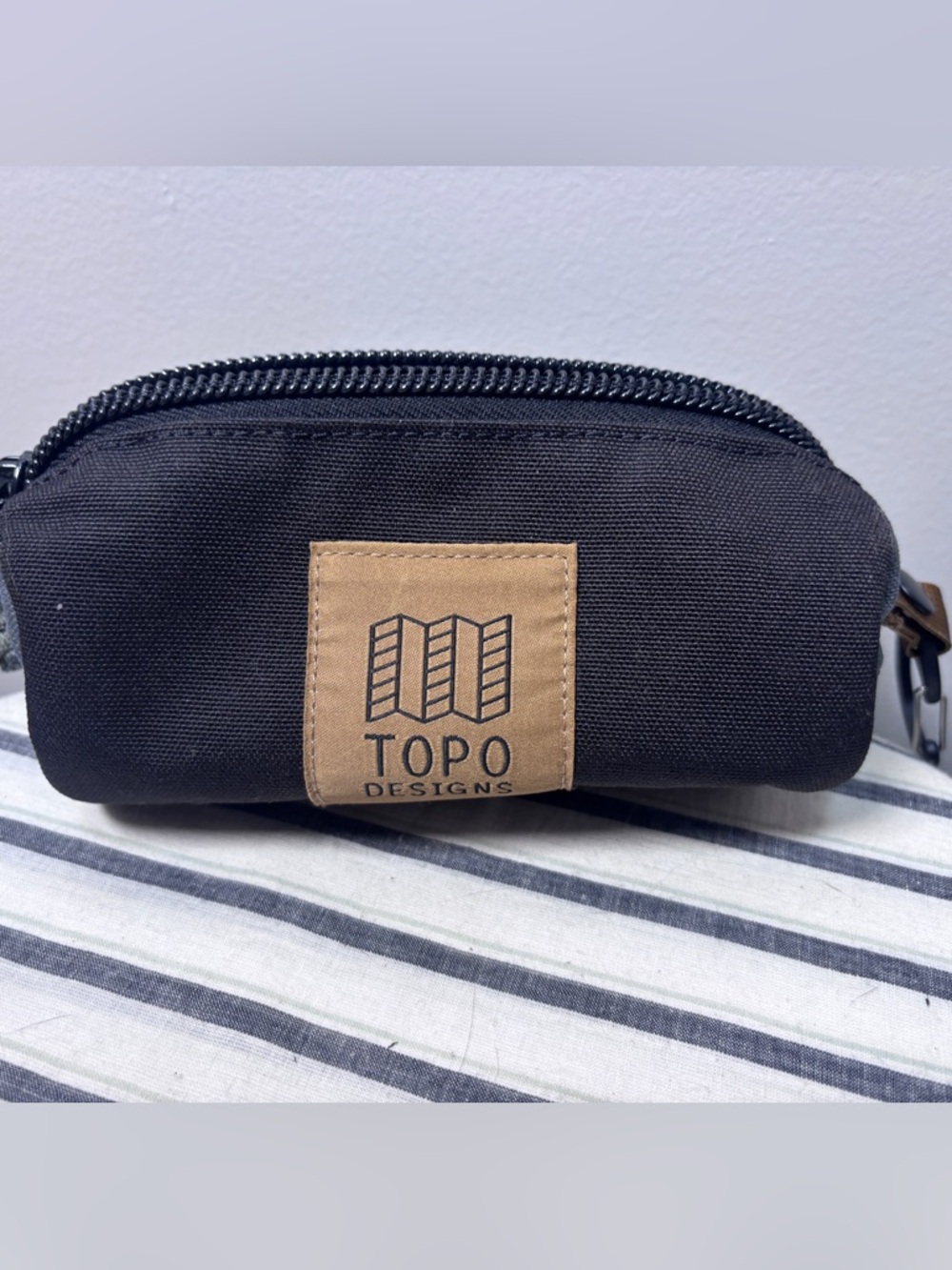NWT Topo Designs Burrito Bag (Black/Neutral) Hiking Biking Travel Accessory Bag